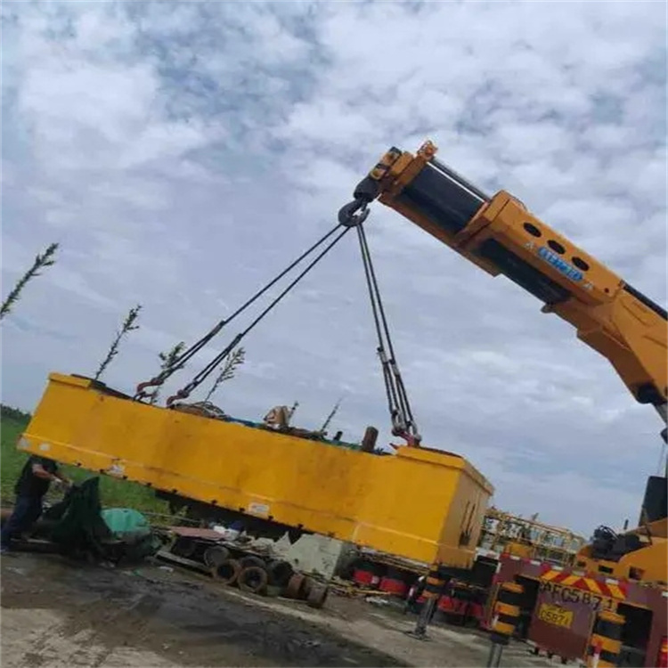 樊城随车吊吊集装箱怎么吊