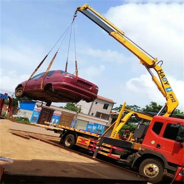 樊城吊车吊汽车的正确方法